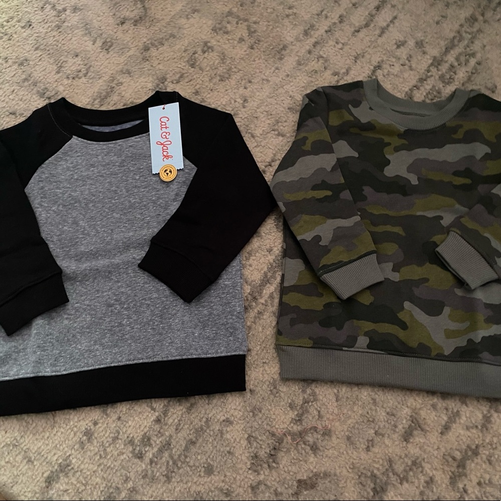 ⭐️NEW! Boys 18 Month Sweatshirt Bundle